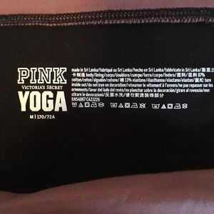 PINK Victoria's Secret Pants - PINK flare yoga pants - logo pink and black | M PINK Victoria's Secret Pants - PINK flare yoga pants - logo pink and black | M
